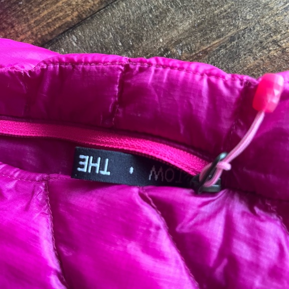 TNF Thermoball Women’s Pink XS - Picture 10 of 15
